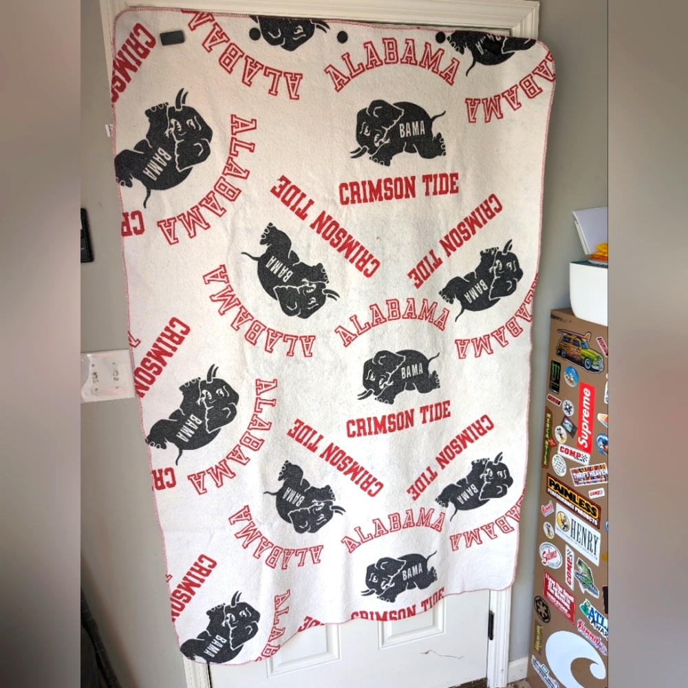 Vintage Alabama Crimson Tide Felt Blanket
